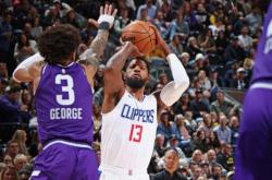 英雄联盟2025总决赛-包含今晚突围战来临，洛杉矶快船围绕NBA常规赛防线松动，球迷炸锅，资深球员宣示担当的词条