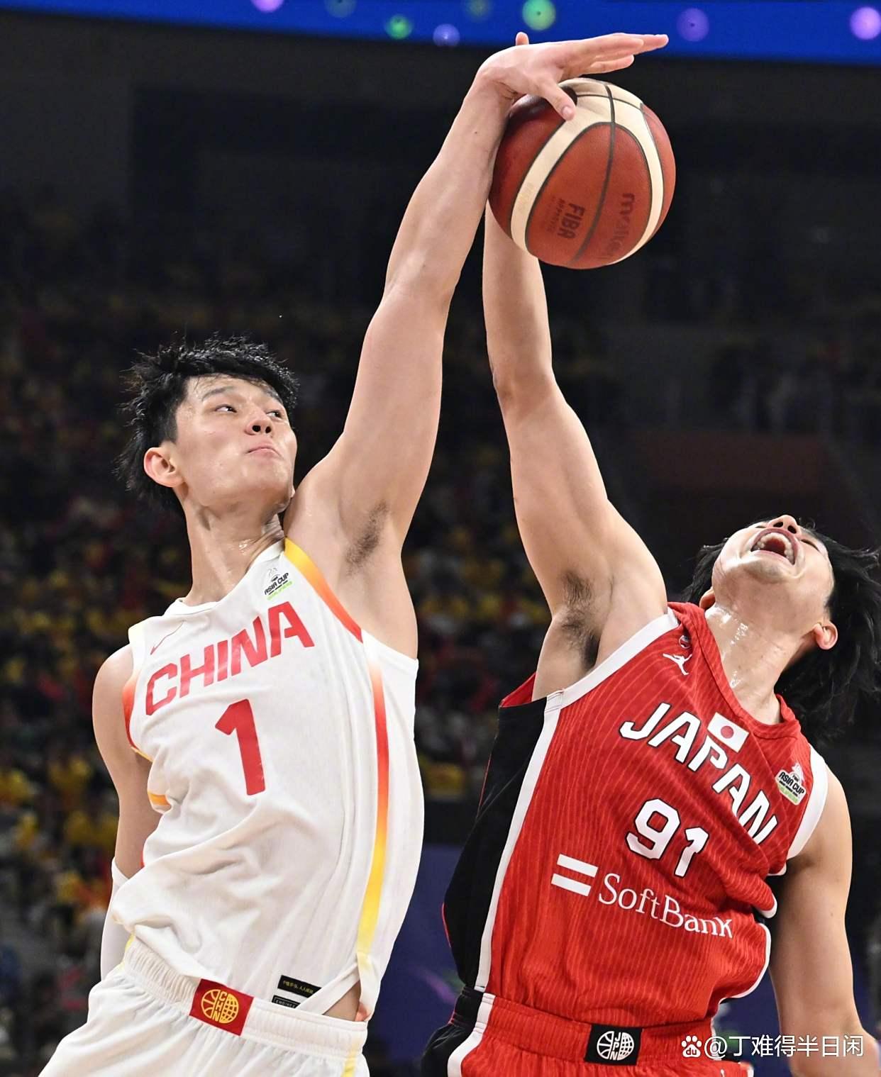 赛地聚焦:社区盾转会期热度飙升;广厦男篮临场应变;震撼外界;纪律约束更严格的简单介绍 赛地聚焦:社区盾转会期热度飙升;广厦男篮临场应变;震撼外界;纪律约束更严格的简单介绍